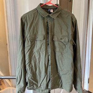 H&M Divided Men’s cotton button down shirt